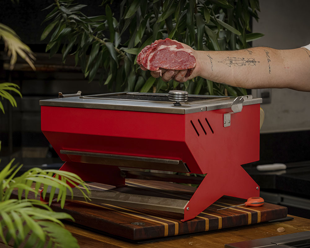 Receita preparada na churrasqueira a gás Dinoxx DXX200: Bife Ancho com Penne ao Molho Alfredo