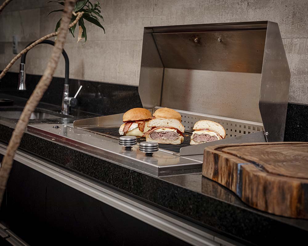 Receita preparada na churrasqueira a gás Dinoxx DXX301: Hambúrguer de Fraldinha